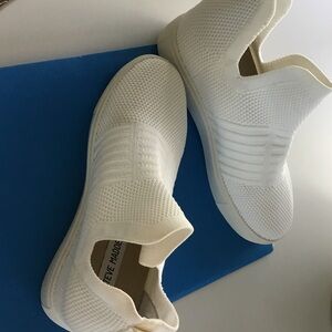 Steve Madden white womens Knit Slip-On Sneakers